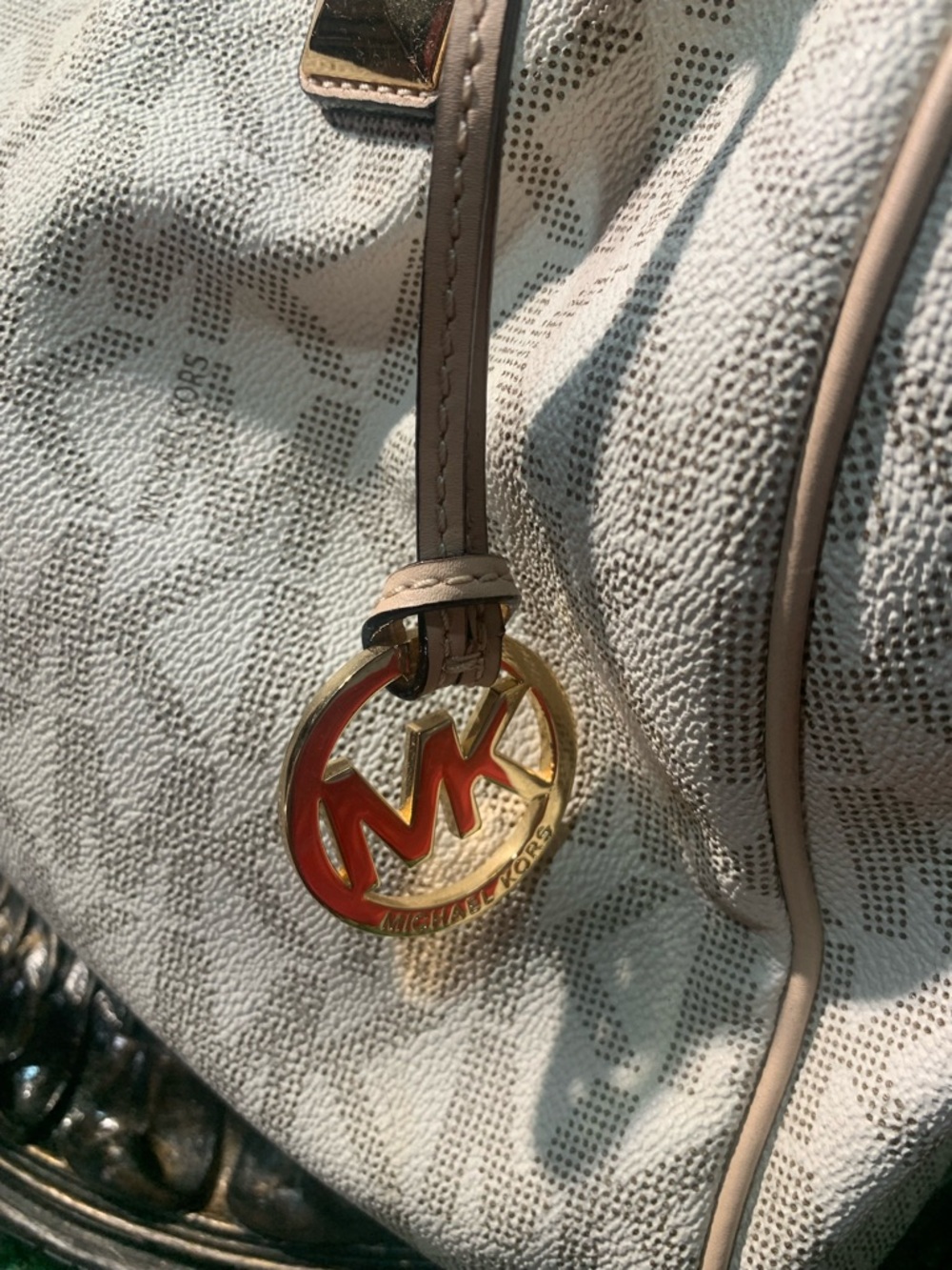 Michael Kors Beige/Tan MK Signature Satchel - Picture 5 of 10